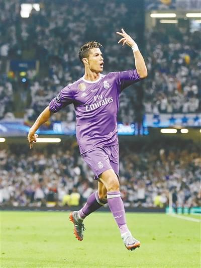 更展示了中 更展示了中