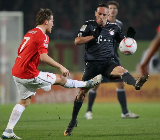 示了意甲格 示了意甲格